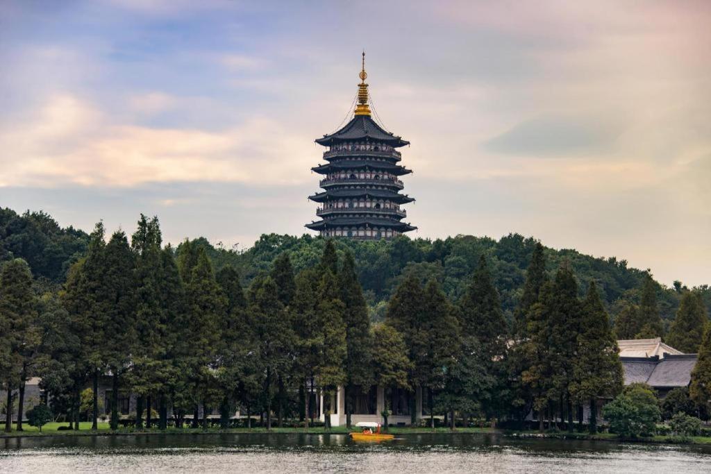 Wuyang Holiday Hotel Hangzhou Bagian luar foto